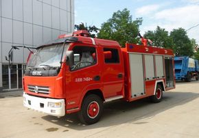 國(guó)四東風(fēng)多利卡3.5噸水罐消防車